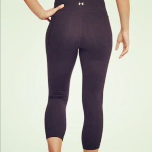 UNDER ARMOR ANKLE CROP LEGGINGS